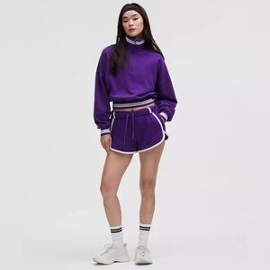 NWT Lululemon Scuba Mid-Rise Oversized Short 3"
Trim College Purple XXXS